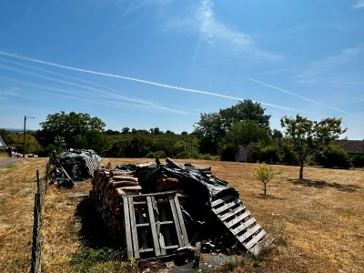 TERRAIN A VENDRE - MONTAPAS - 16 000 €