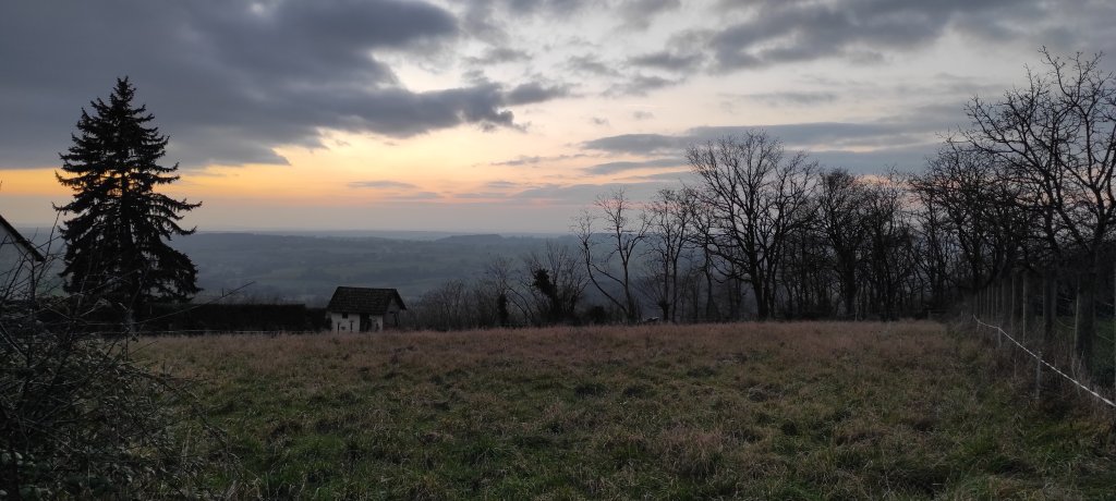 TERRAIN - ST PEREUSE - VENDU