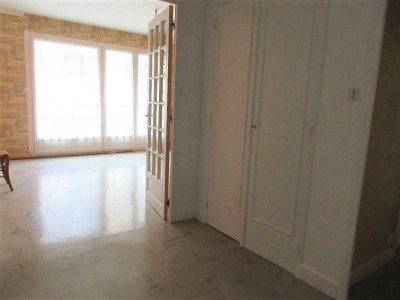 APPARTEMENT T4 - AUTUN PROCHE COMMERCES - 76.94 m2 - VENDU