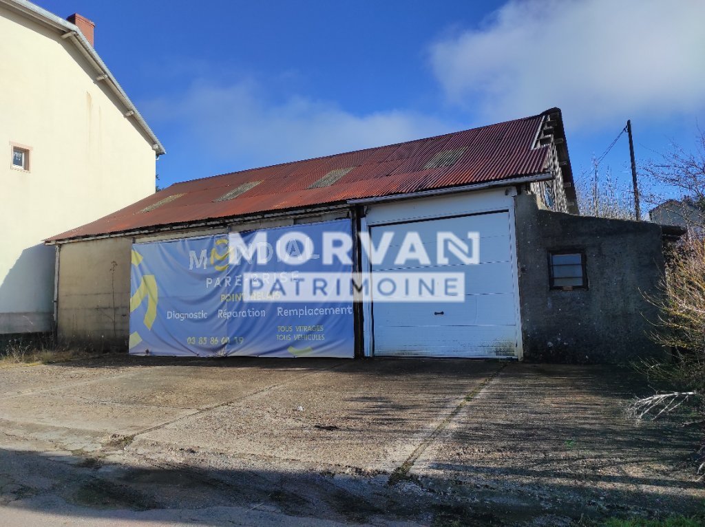 GARAGE A VENDRE - CHATEAU CHINON CAMPAGNE - 34�000�&euro;