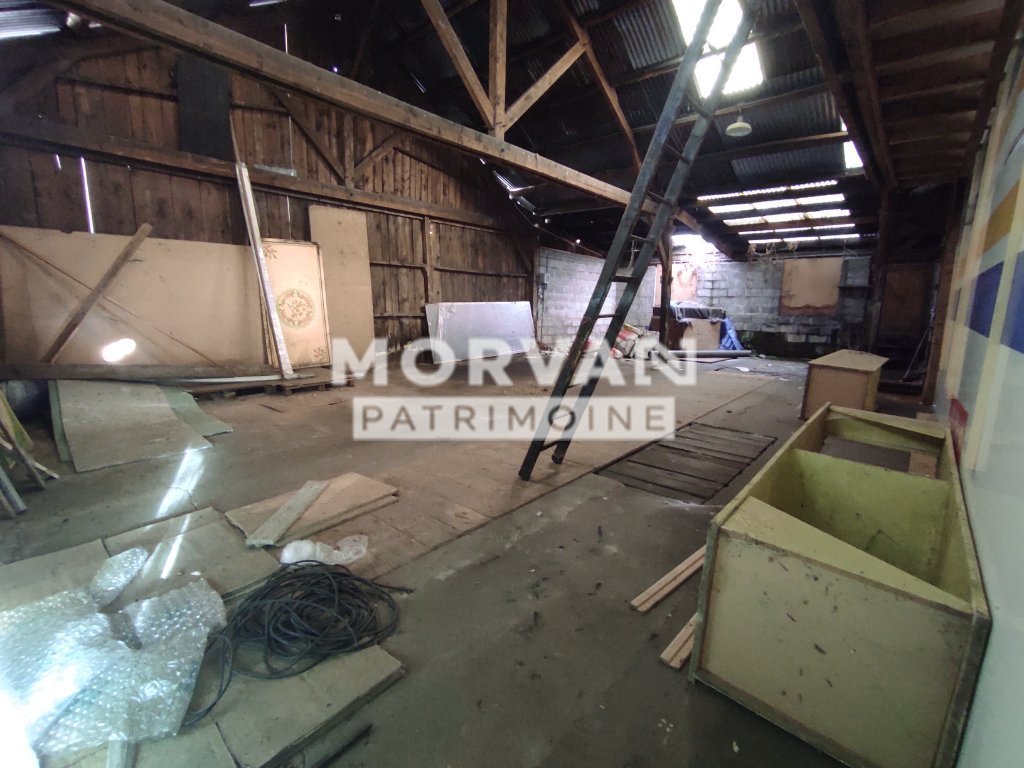 GARAGE A VENDRE - CHATEAU CHINON CAMPAGNE - 34�000�&euro;