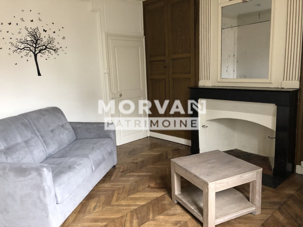 IMMEUBLE DE RAPPORT A VENDRE - CHATEAU CHINON VILLE - 239.2 m2 - 178�000�&euro;