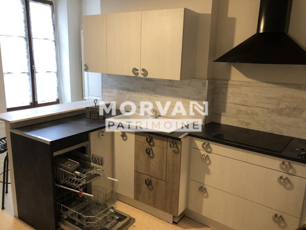 IMMEUBLE DE RAPPORT A VENDRE - CHATEAU CHINON VILLE - 239.2 m2 - 178�000�&euro;