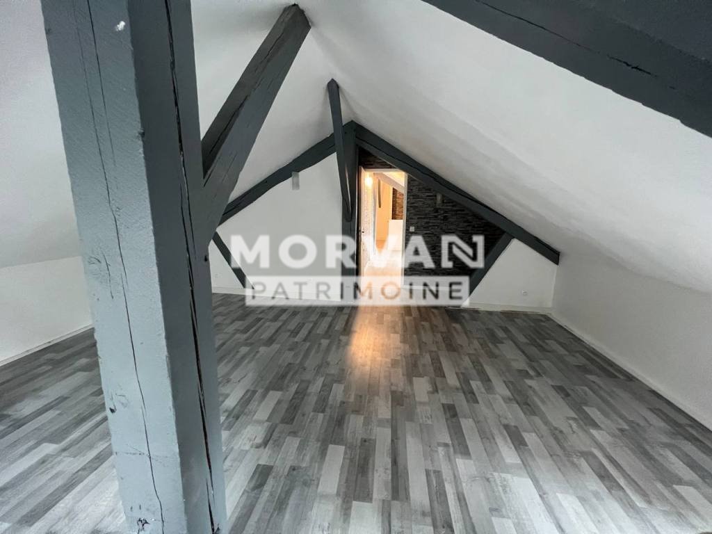 IMMEUBLE DE RAPPORT - COMMERCE & HABITATION A VENDRE - CHATILLON EN BAZOIS - 420 m2 - 156 000 &euro;