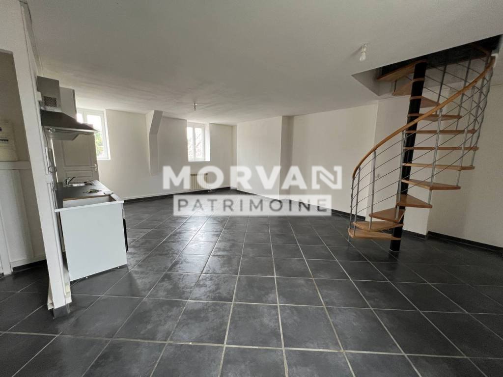 IMMEUBLE DE RAPPORT - COMMERCE & HABITATION A VENDRE - CHATILLON EN BAZOIS - 420 m2 - 156 000 &euro;