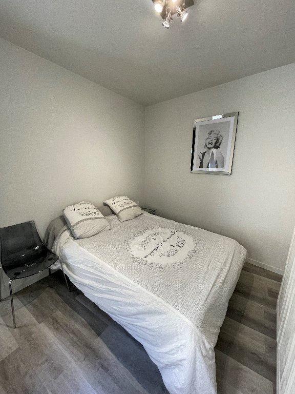 IMMEUBLE DE RAPPORT A VENDRE - MOULINS ENGILBERT - 177.7 m2 - 146�000�&euro;