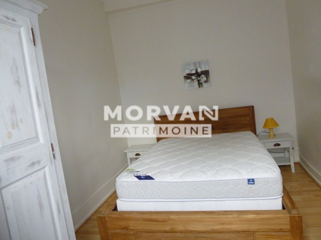 IMMEUBLE DE RAPPORT A VENDRE - MOULINS ENGILBERT - 177.7 m2 - 146�000�&euro;