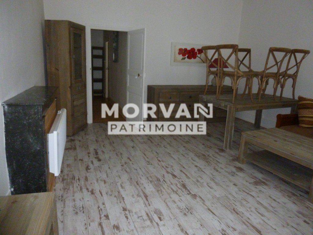 IMMEUBLE DE RAPPORT A VENDRE - MOULINS ENGILBERT - 177.7 m2 - 146�000�&euro;