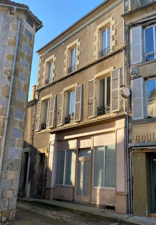 IMMEUBLE DE RAPPORT A VENDRE - ST SAULGE - 159.23 m2 - 77�000�&euro;