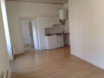 IMMEUBLE DE RAPPORT A VENDRE - ST SAULGE - 159.23 m2 - 77�000�&euro;