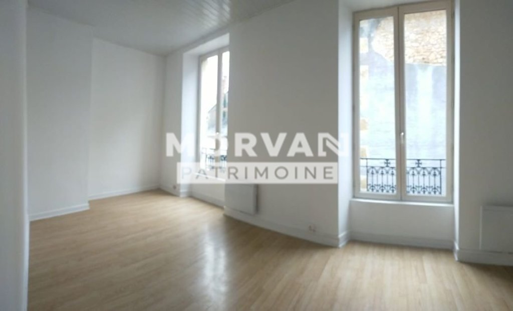 IMMEUBLE DE RAPPORT A VENDRE - ST SAULGE - 159.23 m2 - 77�000�&euro;