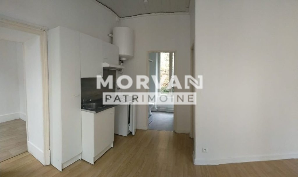 IMMEUBLE DE RAPPORT A VENDRE - ST SAULGE - 159.23 m2 - 77�000�&euro;