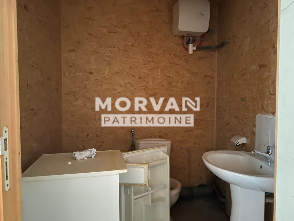 IMMEUBLE DE RAPPORT A VENDRE - ST SAULGE - 159.23 m2 - 77�000�&euro;