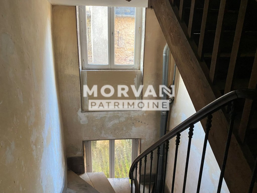 IMMEUBLE DE RAPPORT A VENDRE - ST SAULGE - 159.23 m2 - 77�000�&euro;