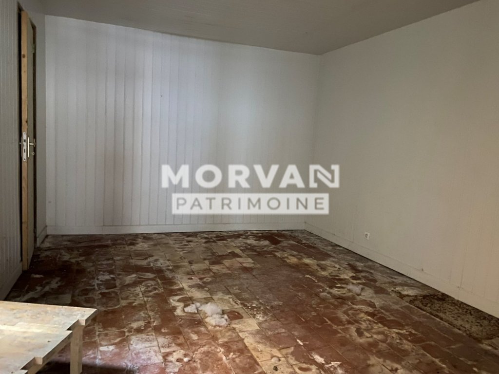 IMMEUBLE DE RAPPORT A VENDRE - ST SAULGE - 159.23 m2 - 77�000�&euro;