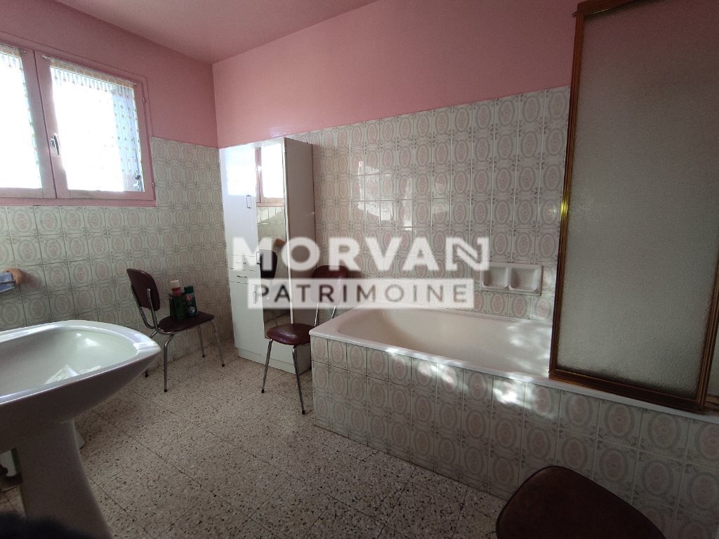 Pavillon sur Sous Sol complet avec d�pendances A VENDRE - ARLEUF - 94.62 m2 - 119�000�&euro;