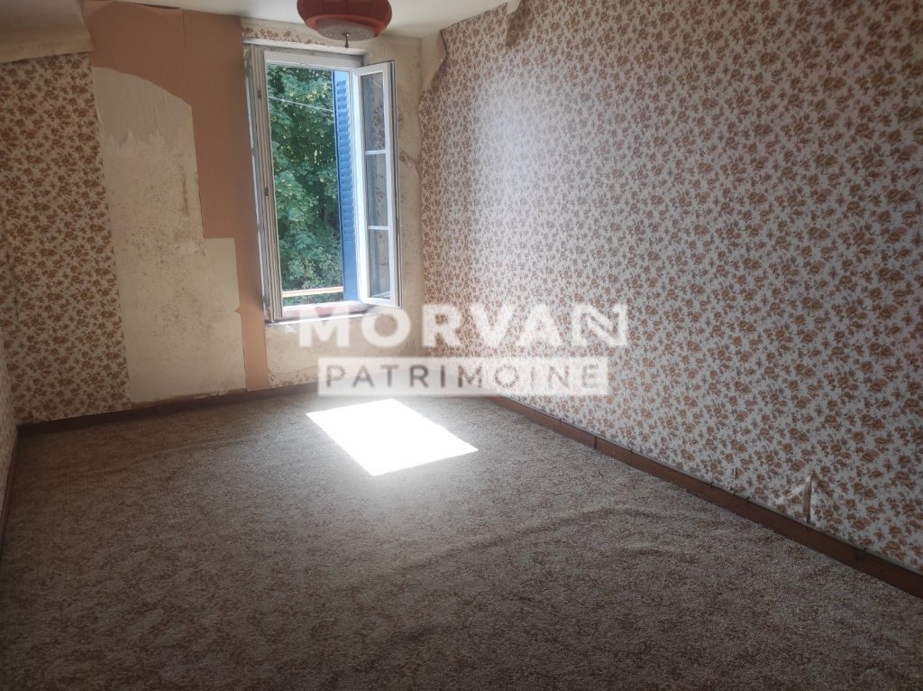 Ensemble de trois maisons A VENDRE - ARLEUF - 144.34 m2 - 34 000 &euro;
