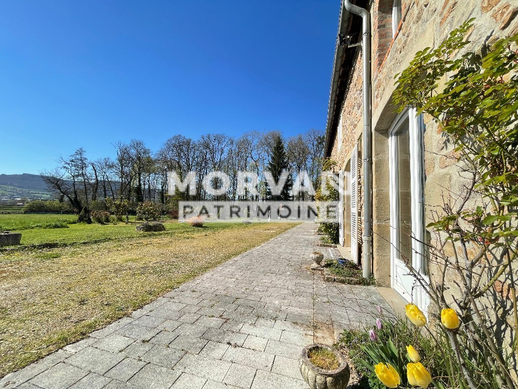 MAISON A VENDRE - AUTUN - 264 m2 - 324 000 &euro;