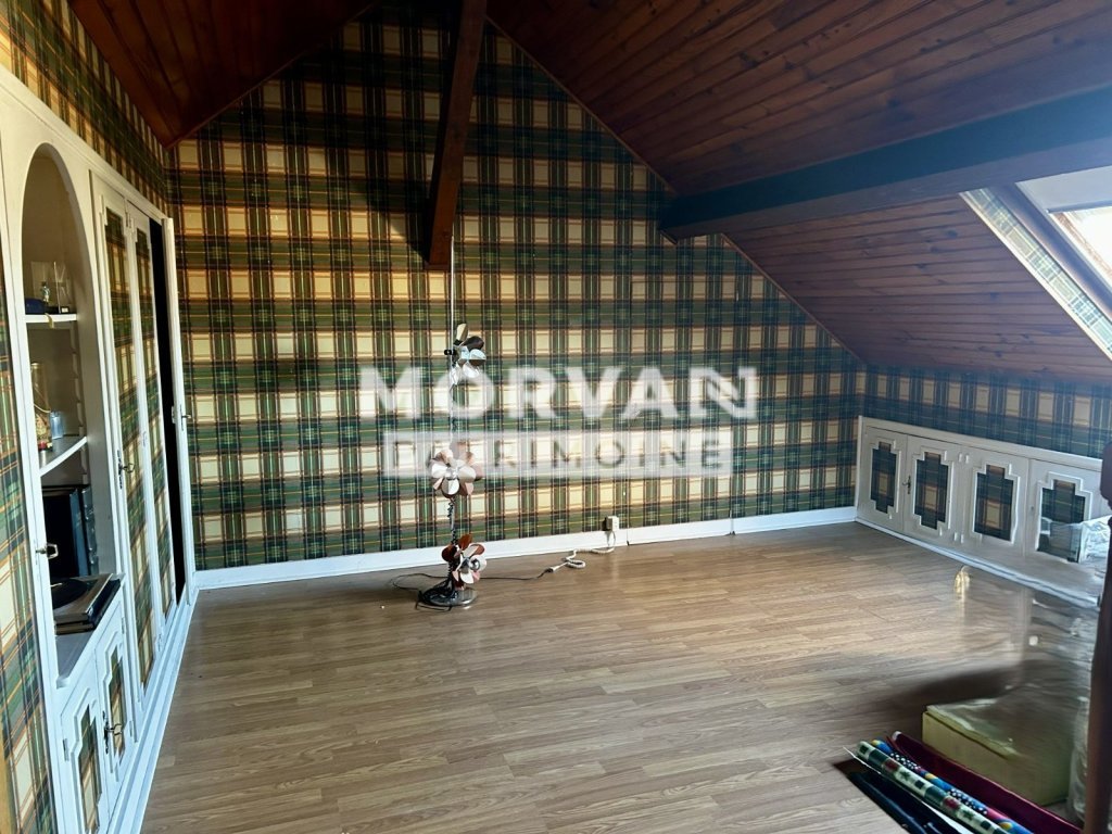 MAISON A VENDRE - CERCY LA TOUR - 149.65 m2 - 172�000�&euro;