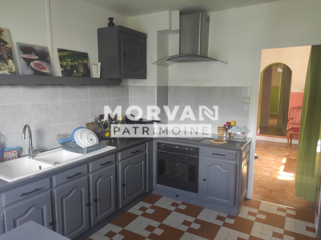 MAISON A VENDRE - CHATEAU CHINON CAMPAGNE - 163.58 m2 - 129�000�&euro;