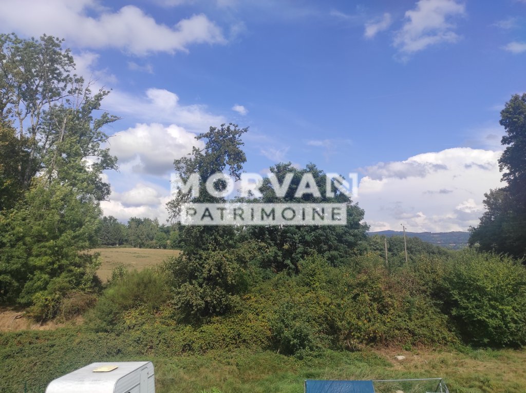 MAISON A VENDRE - CHATEAU CHINON CAMPAGNE - 163.58 m2 - 129�000�&euro;