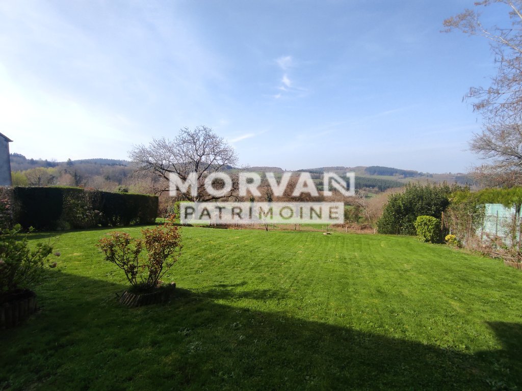 MAISON A VENDRE - CHATEAU CHINON CAMPAGNE - 102.11 m2 - 70�000�&euro;