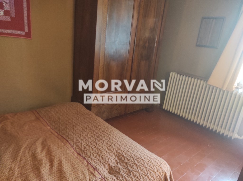 MAISON A VENDRE - CHATEAU CHINON VILLE - 150.02 m2 - 69�000�&euro;