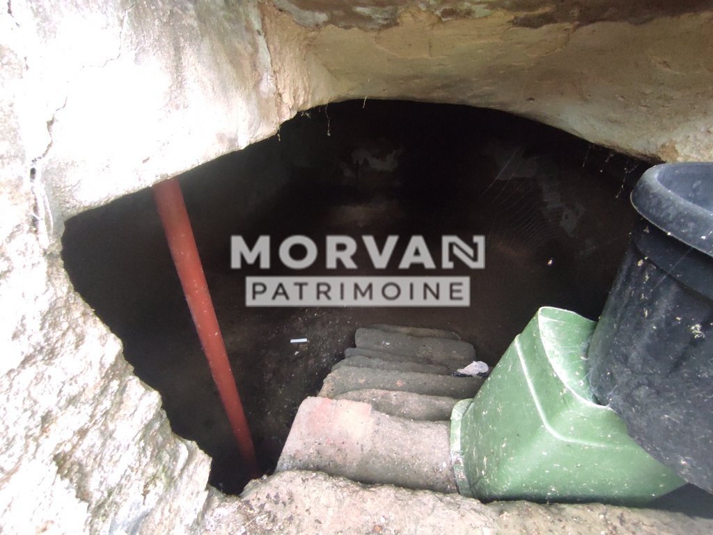 MAISON A VENDRE - CHATEAU CHINON VILLE - 150.02 m2 - 69�000�&euro;