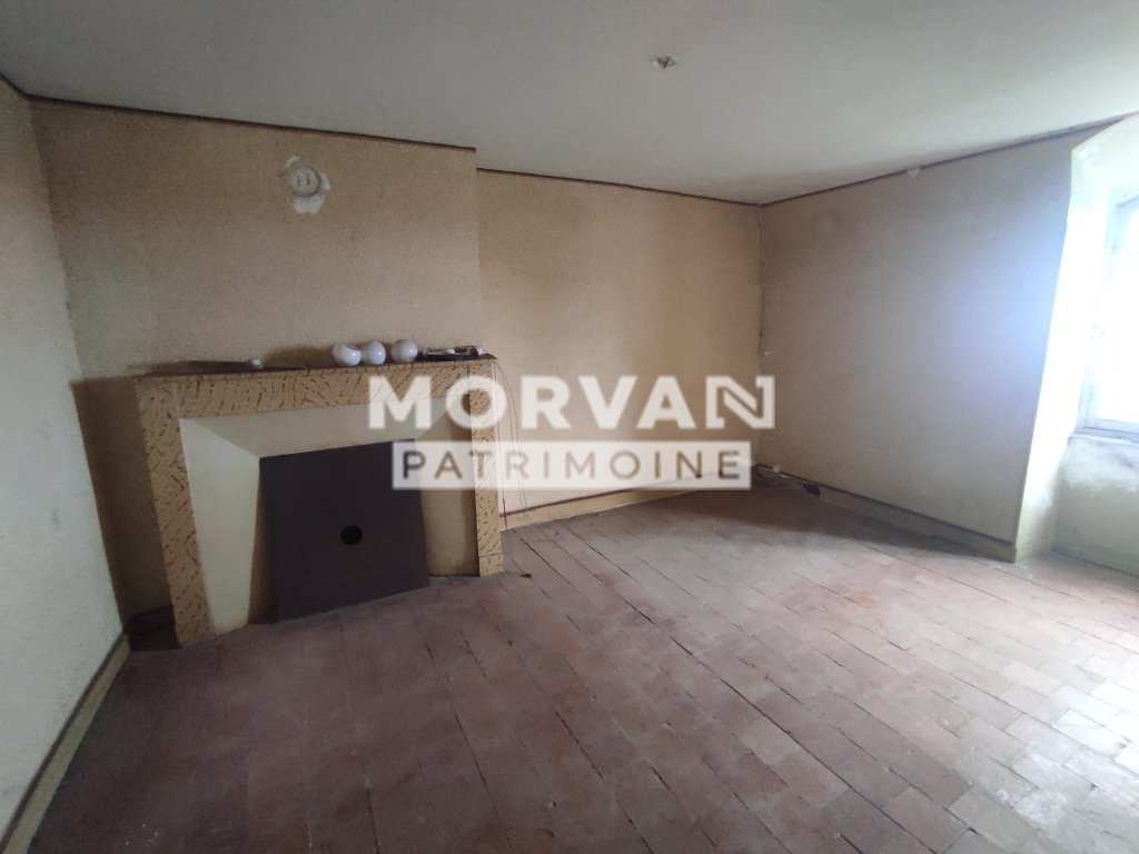 MAISON A VENDRE - CHATEAU CHINON VILLE - 150.02 m2 - 69�000�&euro;