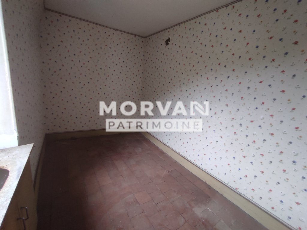 MAISON A VENDRE - CHATEAU CHINON VILLE - 150.02 m2 - 69�000�&euro;