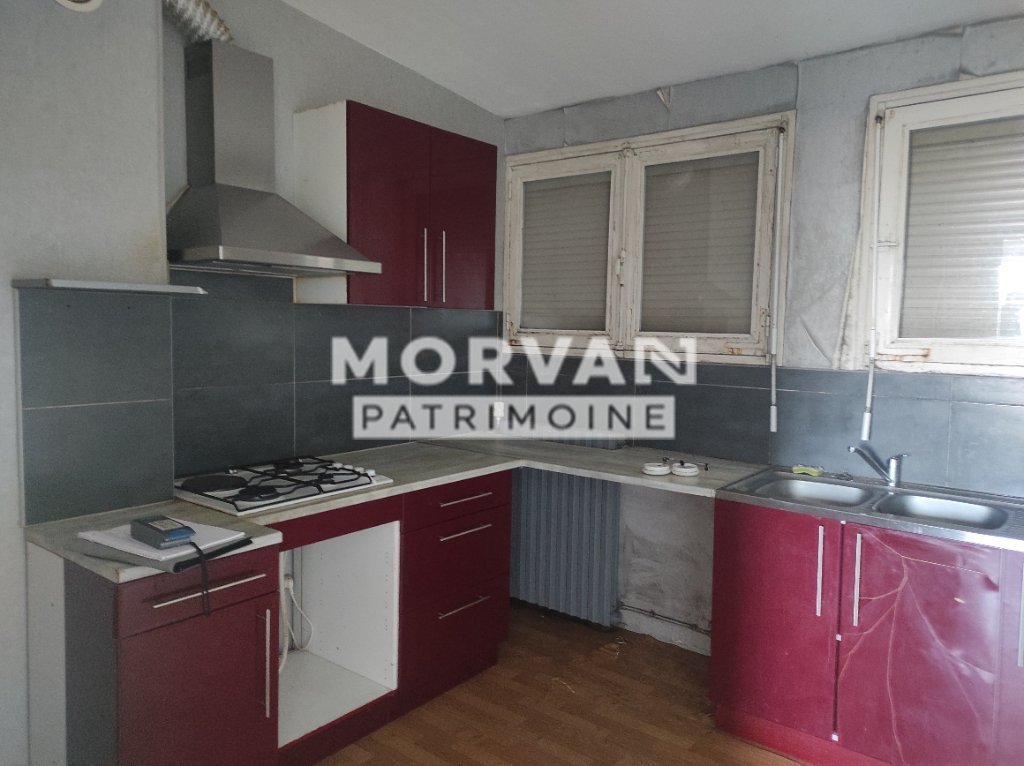 MAISON A VENDRE - CHATEAU CHINON VILLE - 77.38 m2 - 82�000�&euro;