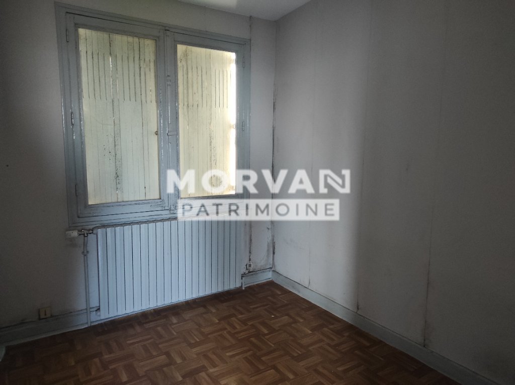 MAISON A VENDRE - CHATEAU CHINON VILLE - 77.38 m2 - 82�000�&euro;