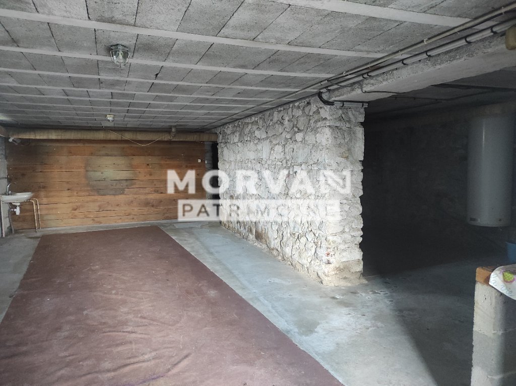 MAISON A VENDRE - CHATEAU CHINON VILLE - 77.38 m2 - 82�000�&euro;