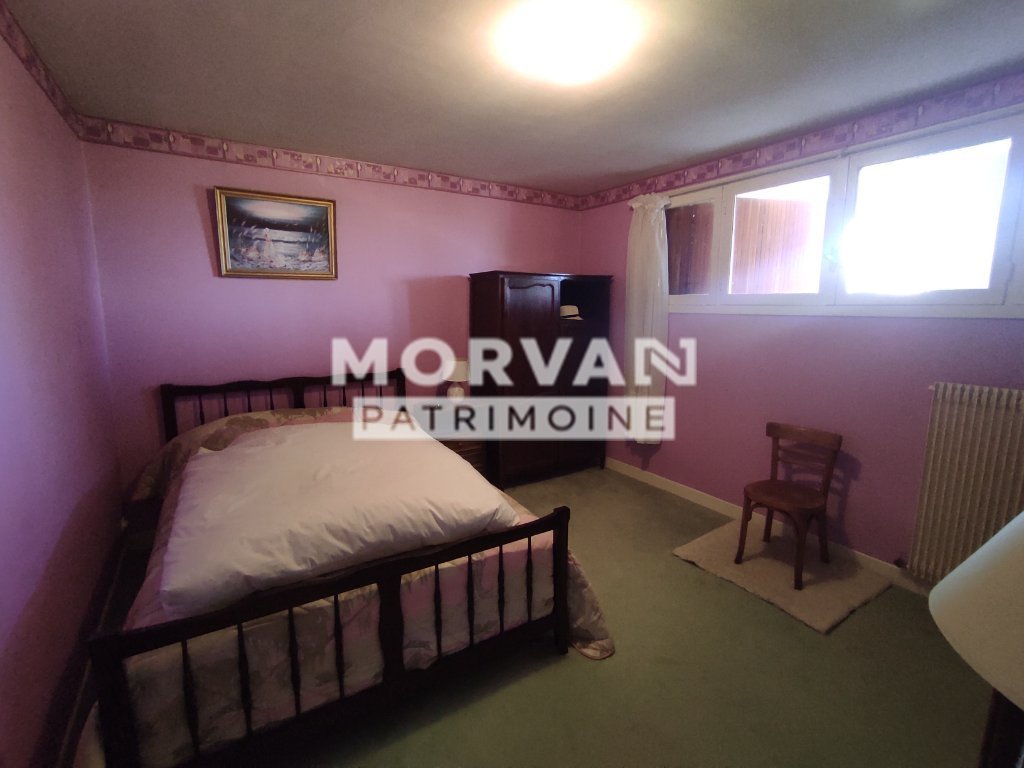 MAISON A VENDRE - CHATEAU CHINON VILLE - 137.69 m2 - 65�000�&euro;