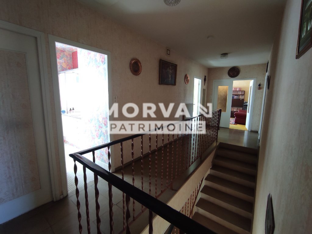 MAISON A VENDRE - CHATEAU CHINON VILLE - 137.69 m2 - 65�000�&euro;