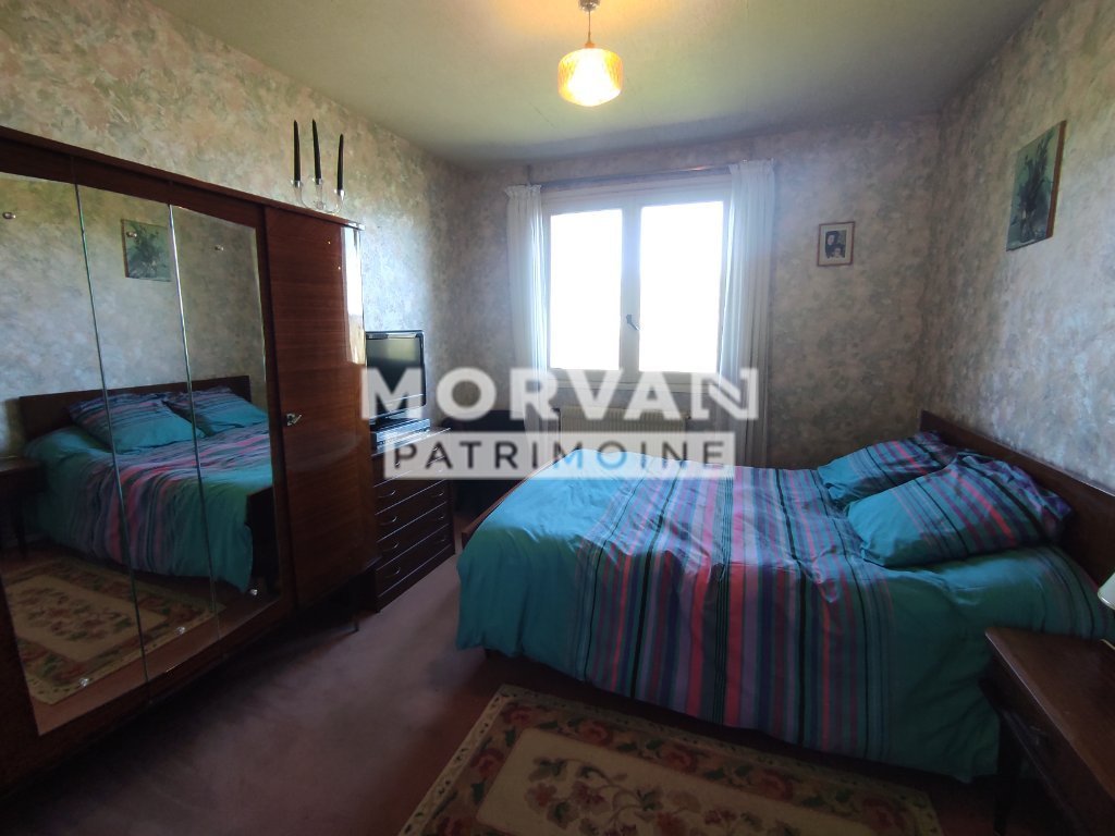 MAISON A VENDRE - CHATEAU CHINON VILLE - 137.69 m2 - 65�000�&euro;