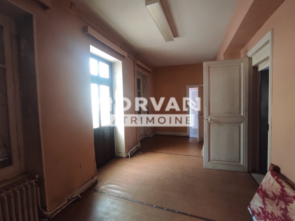 MAISON - CHATEAU CHINON VILLE - 349.38 m2 - VENDU