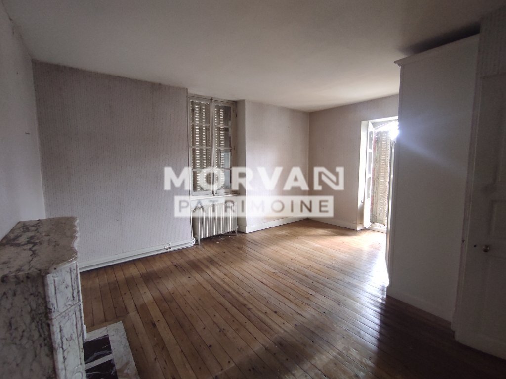 MAISON - CHATEAU CHINON VILLE - 349.38 m2 - VENDU