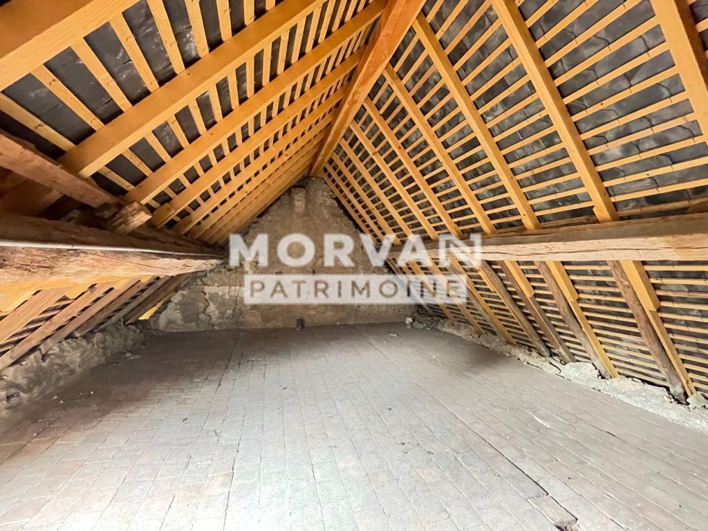 MAISON A VENDRE - CHATEAU CHINON VILLE - 190 m2 - 88 000 &euro;