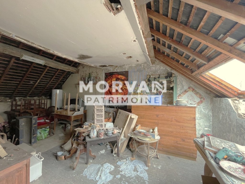 MAISON A VENDRE - CHATEAU CHINON VILLE - 190 m2 - 88 000 &euro;