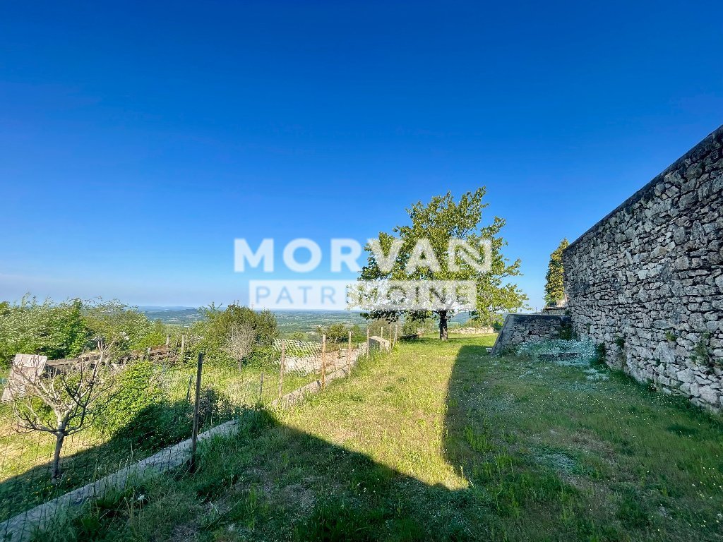 MAISON A VENDRE - CHATEAU CHINON VILLE - 190 m2 - 88 000 &euro;