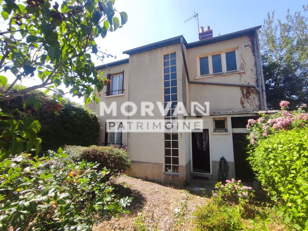 MAISON A VENDRE - CHATEAU CHINON VILLE - 115.61 m2 - 93 500 &euro;