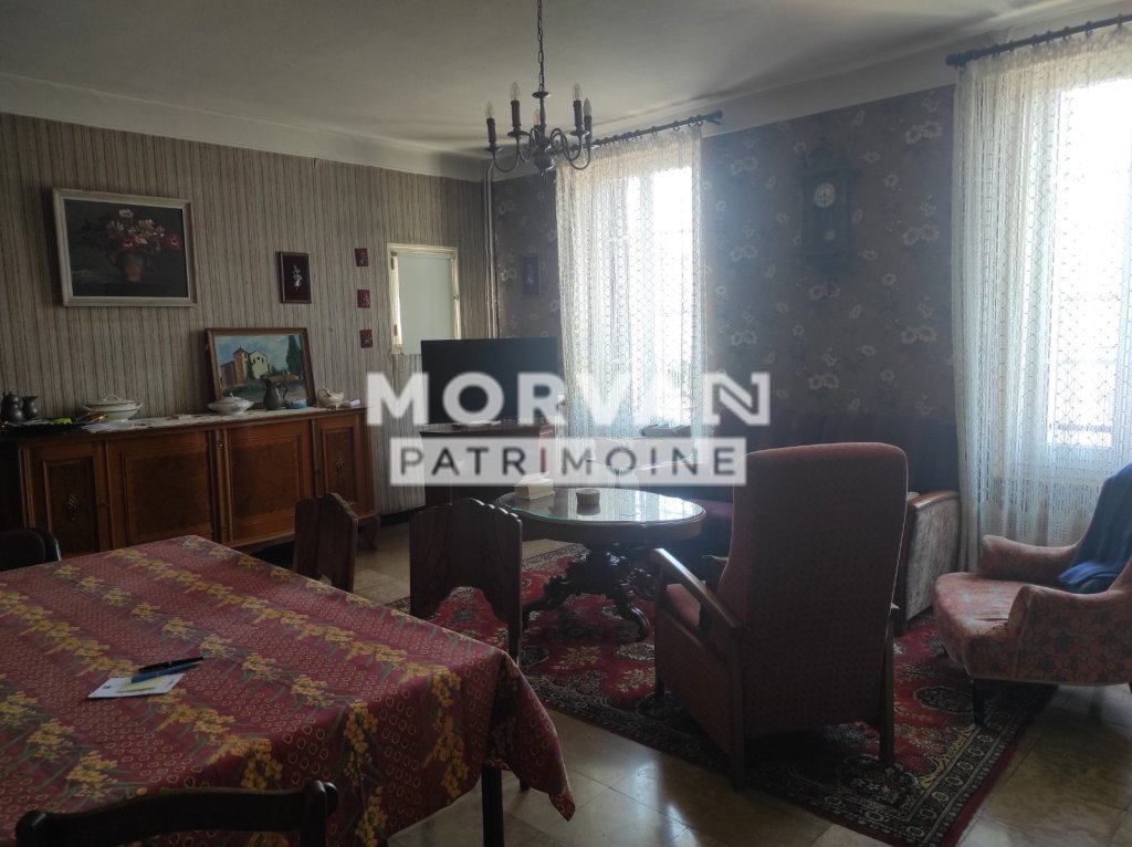 MAISON A VENDRE - CHATEAU CHINON VILLE - 115.61 m2 - 93 500 &euro;