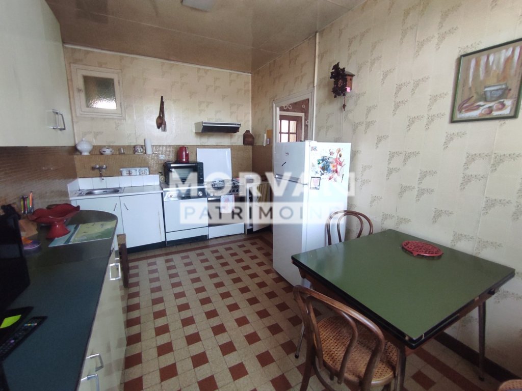 MAISON A VENDRE - CHATEAU CHINON VILLE - 115.61 m2 - 93 500 &euro;