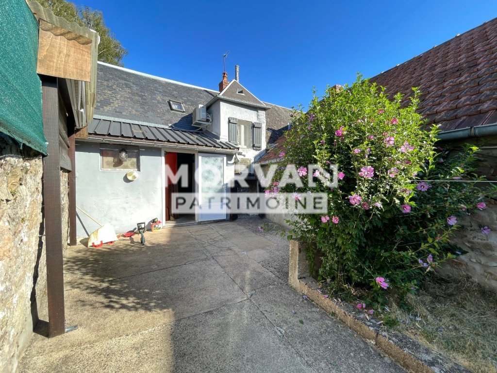 MAISON A VENDRE - CHATEAU CHINON VILLE - 61.8 m2 - 57 000 &euro;