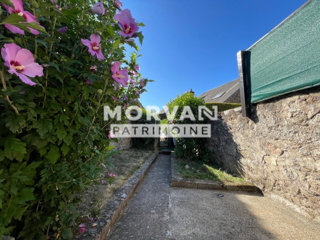 MAISON A VENDRE - CHATEAU CHINON VILLE - 61.8 m2 - 57 000 &euro;