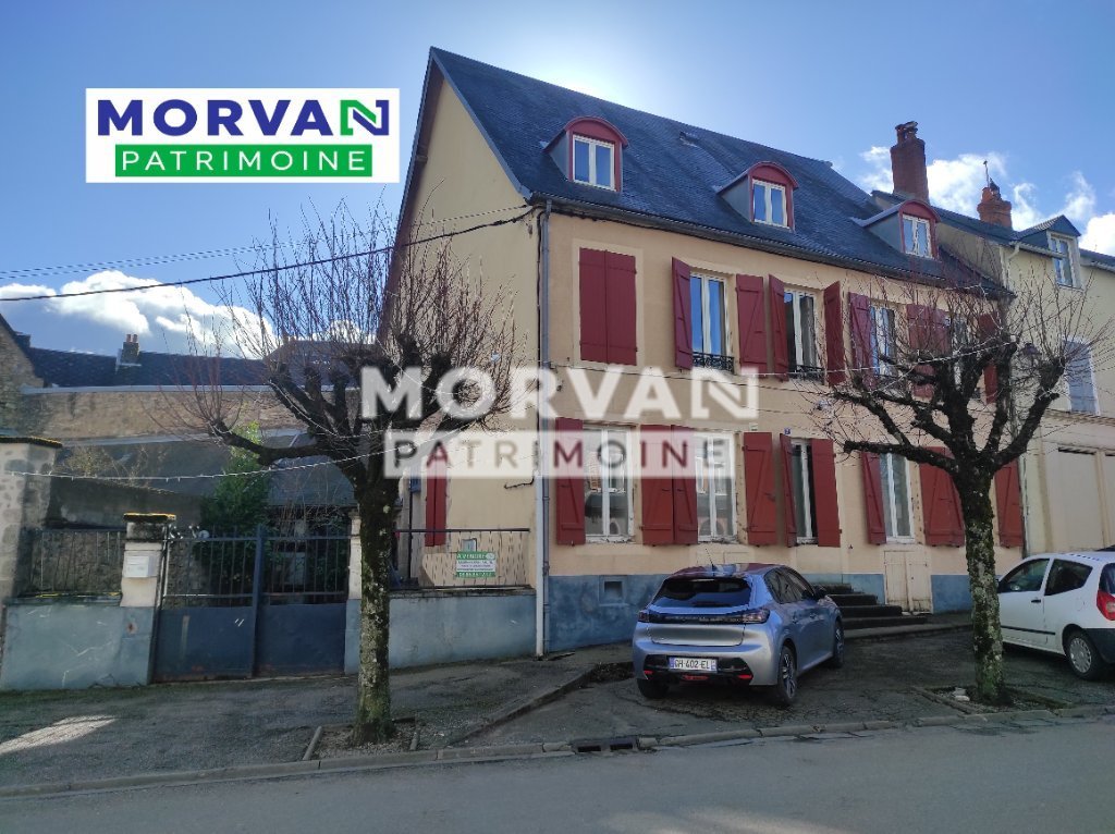 Immeuble de 208 m² A VENDRE - CHATEAU CHINON VILLE - 208.74 m2 - 89 000 &euro;