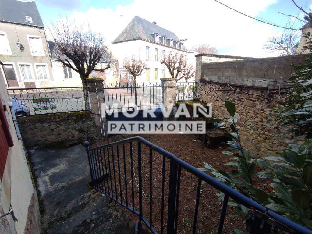 Immeuble de 208 m² A VENDRE - CHATEAU CHINON VILLE - 208.74 m2 - 89 000 &euro;