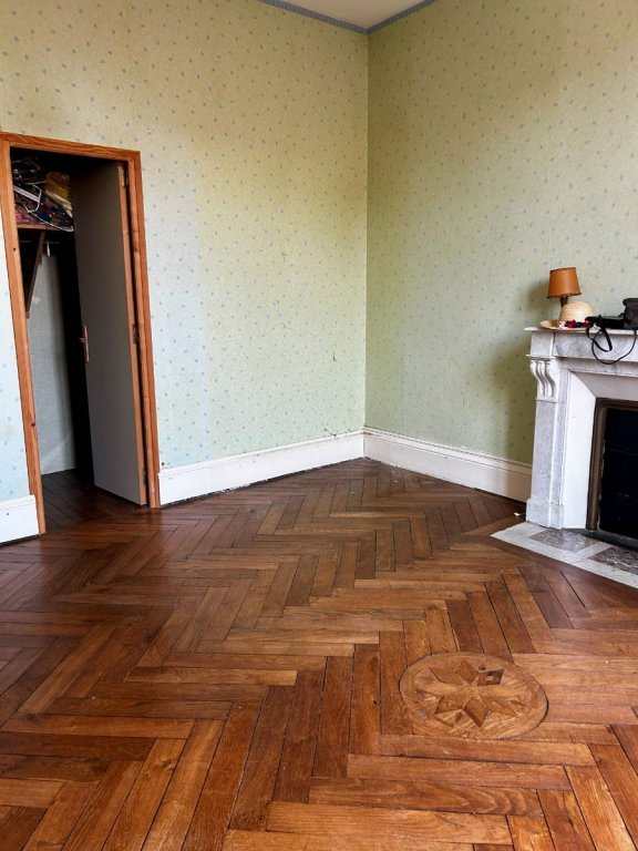 MAISON A VENDRE - CHATILLON EN BAZOIS - 173.12 m2 - 99 000 &euro;