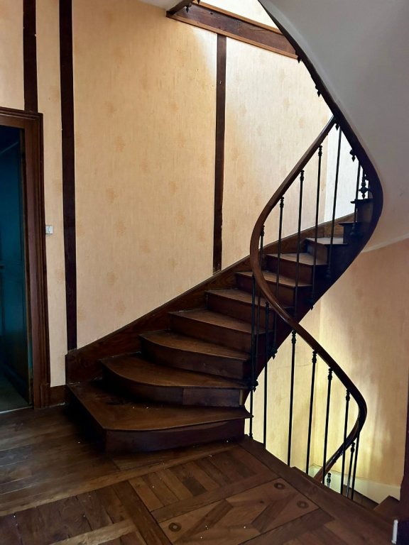 MAISON A VENDRE - CHATILLON EN BAZOIS - 173.12 m2 - 99 000 &euro;